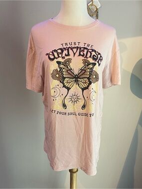 Trust The Universe Butterfly Short Sleeve Graphic Tee - Pink